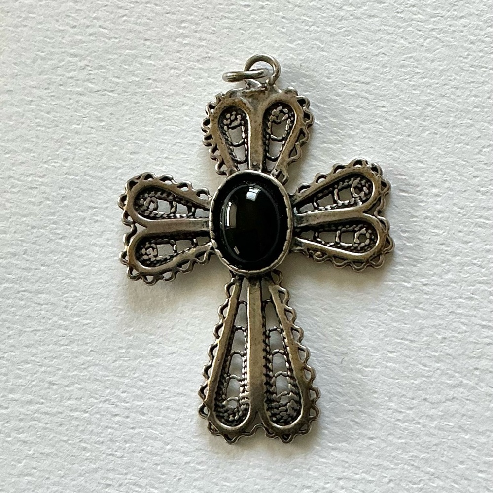 925 Sterling Silver Onyx Cross Pendant  Estate Collection Religious